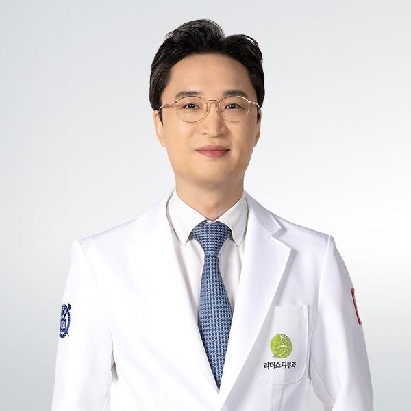 사진=리더스피부과 판교점 김수홍 원장